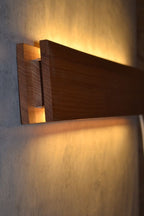 Couch Arm Clip-On Table with Magazine Holder – Solid Wood